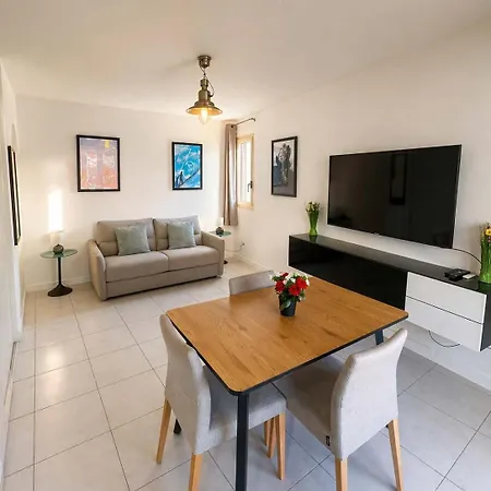 Apartment Chic Et Lumineux - Au Coeur De Sur Cagnes-sur-Mer